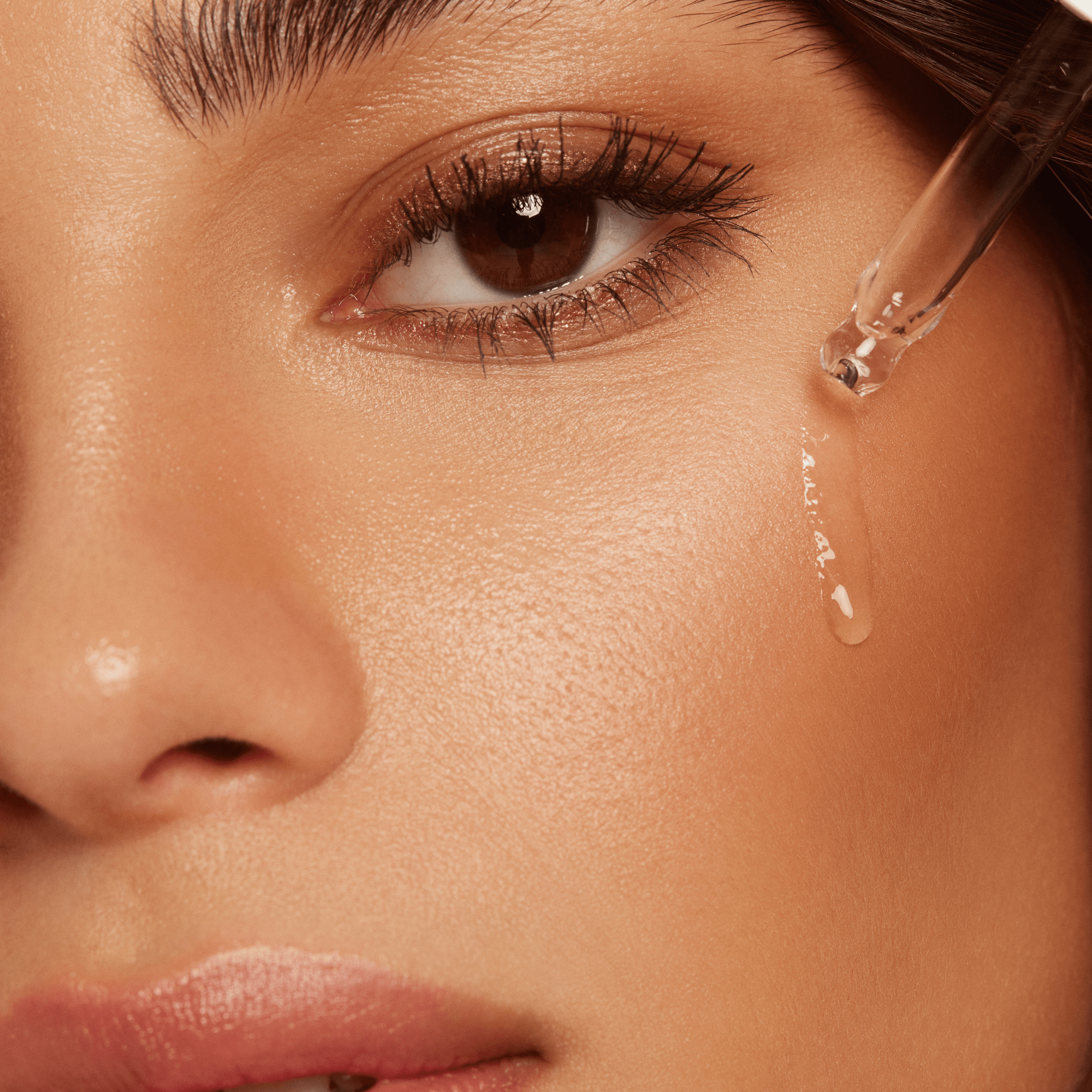 Nuda Hyaluronic Self Tanning Serum