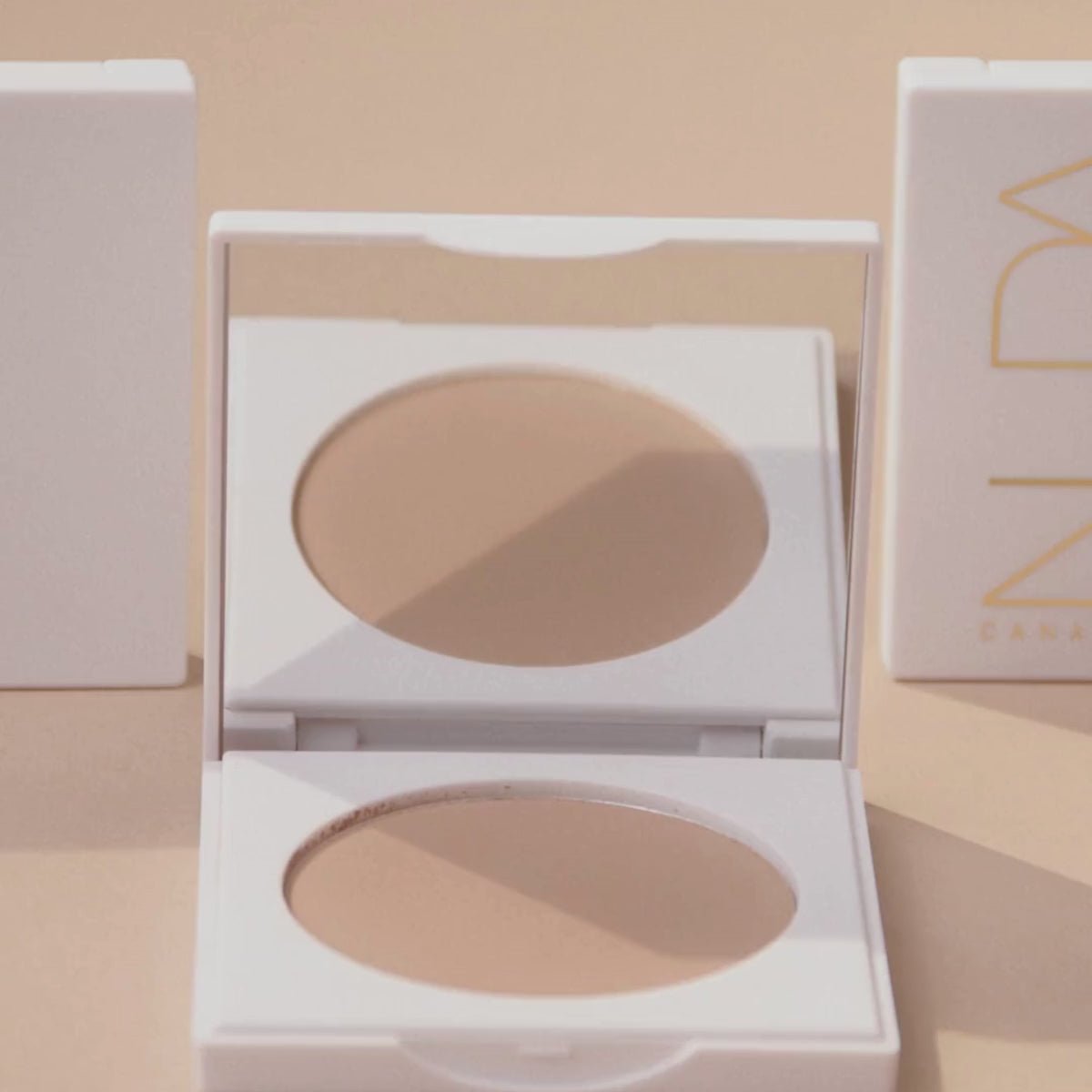 Nuda Bronzing Powder Brush Video 4